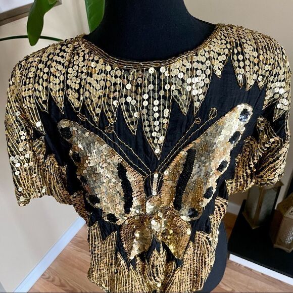 𝅺Vintage 1980s Butterfly Sequin Silk Top - Picture 8 of 16